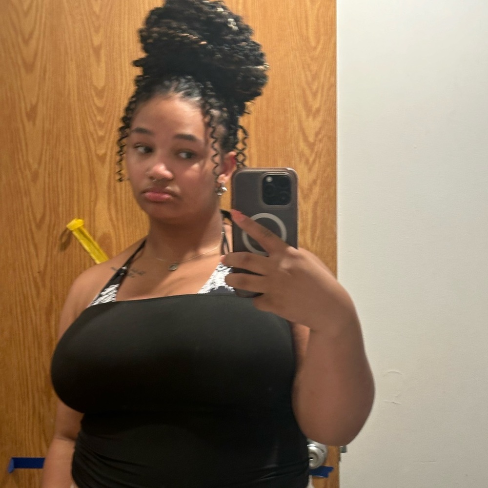 Meet your Posher, Arlene